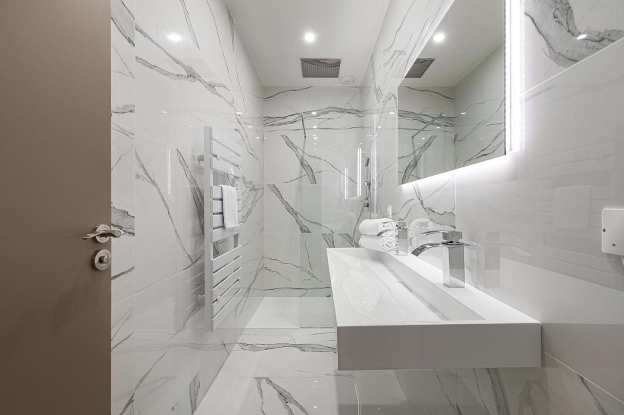 Legend Majestic - Parking Prive Gratuit- Climatisation - Gare - Centre Ville มากง ภายนอก รูปภาพ